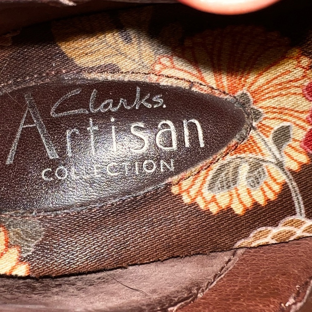 Clarks Artisan Women’s S 7.5 Ankle Boots Size Zip Brown Leather Heel Strap Shoes - Picture 7 of 9